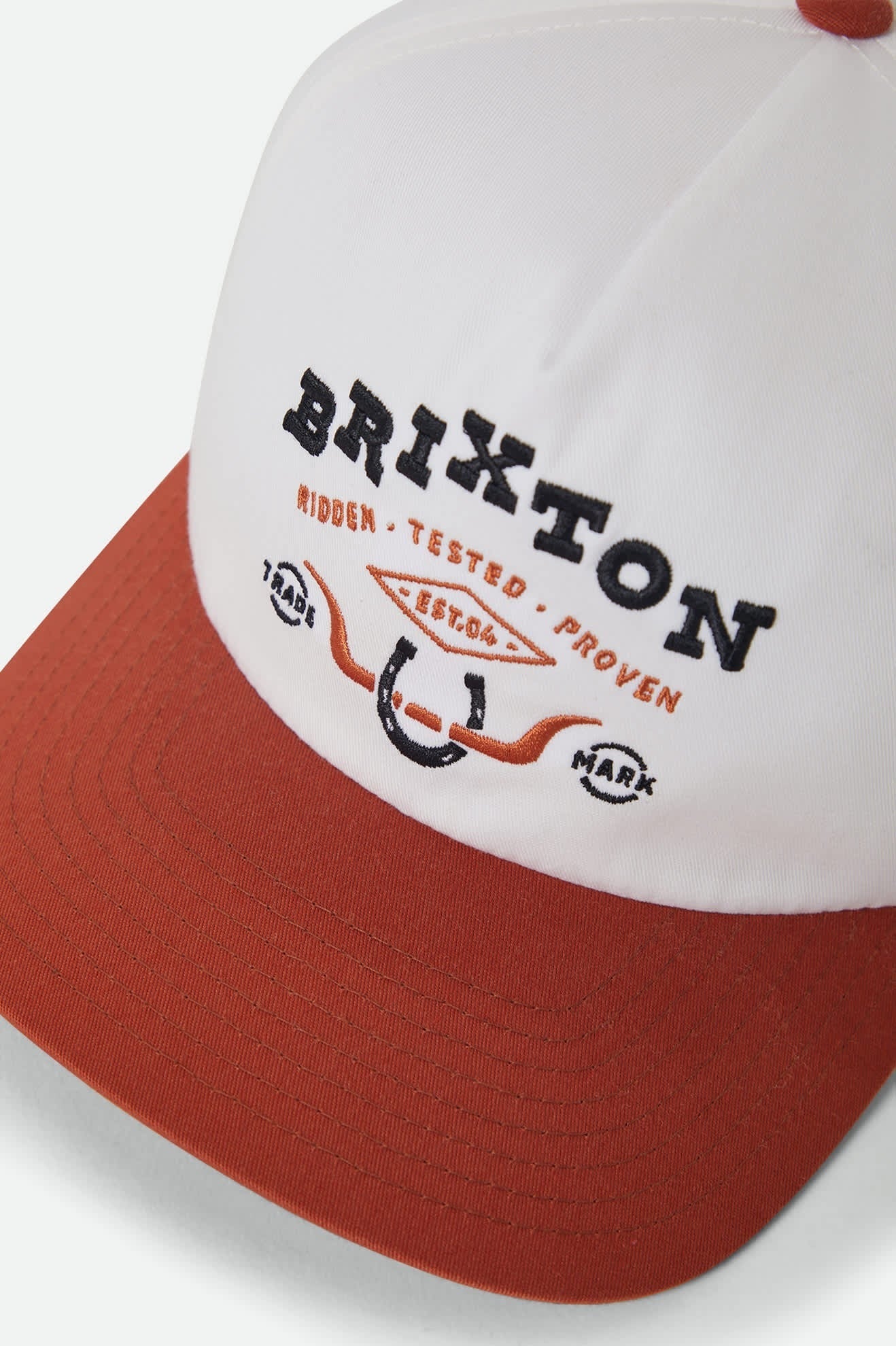 Beekman Snapback - Off White/Rust