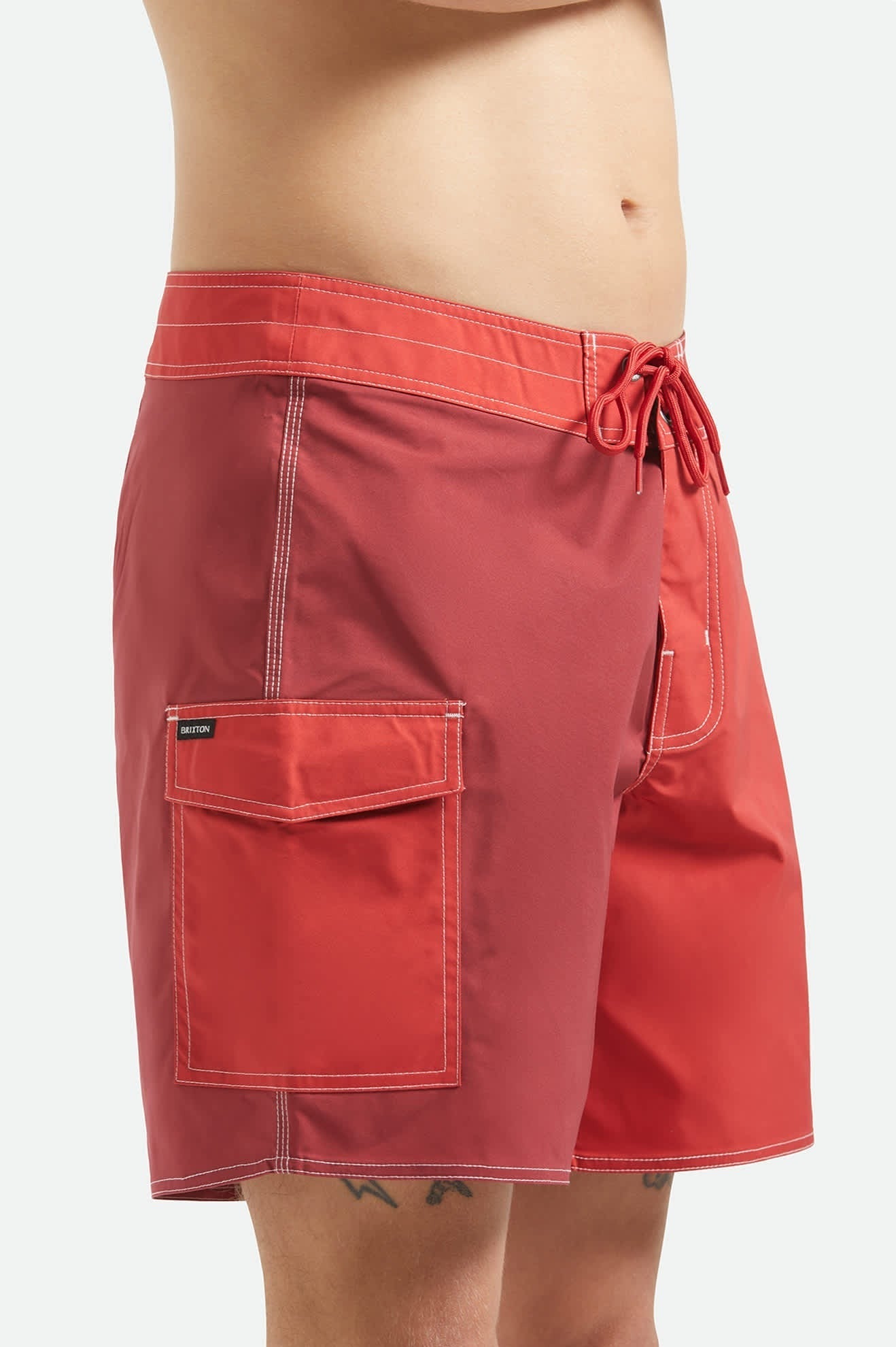 Classic Trunk 17" - Adrenaline Rush/Robust Red