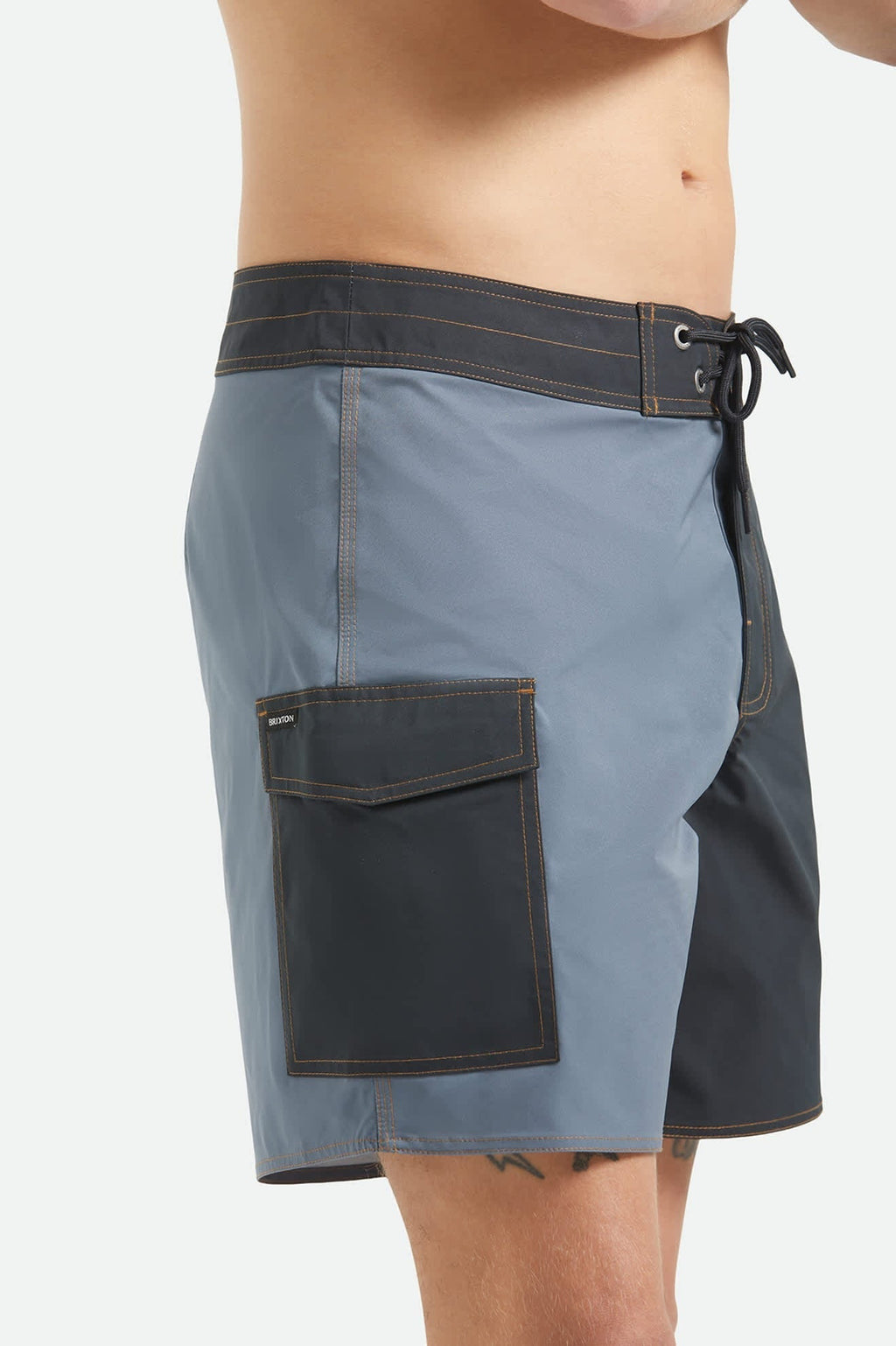 Classic Trunk 17" - Black/Future Grey