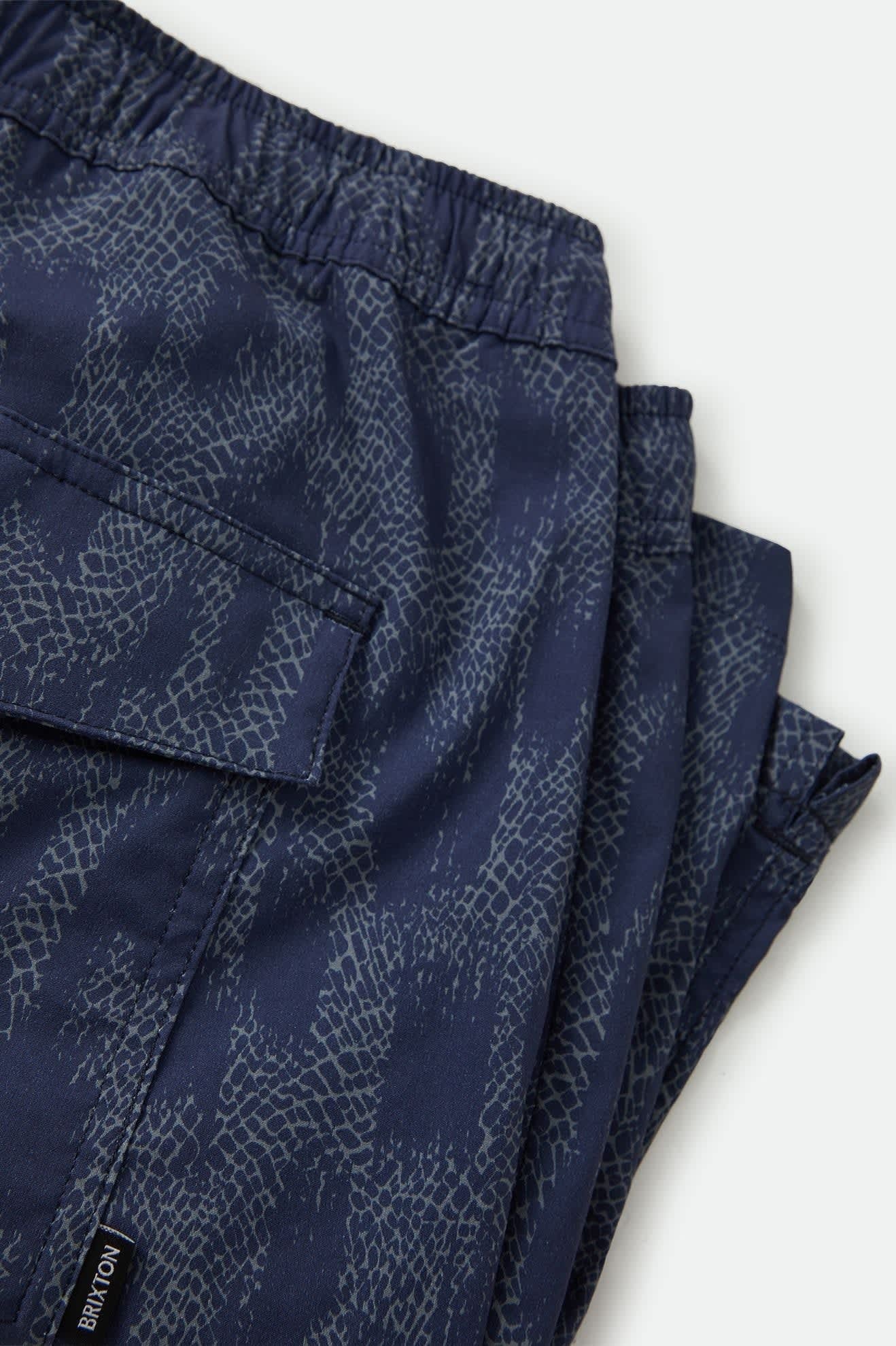 Everyday Stretch Hybrid Short 7" - Washed Navy Crackle