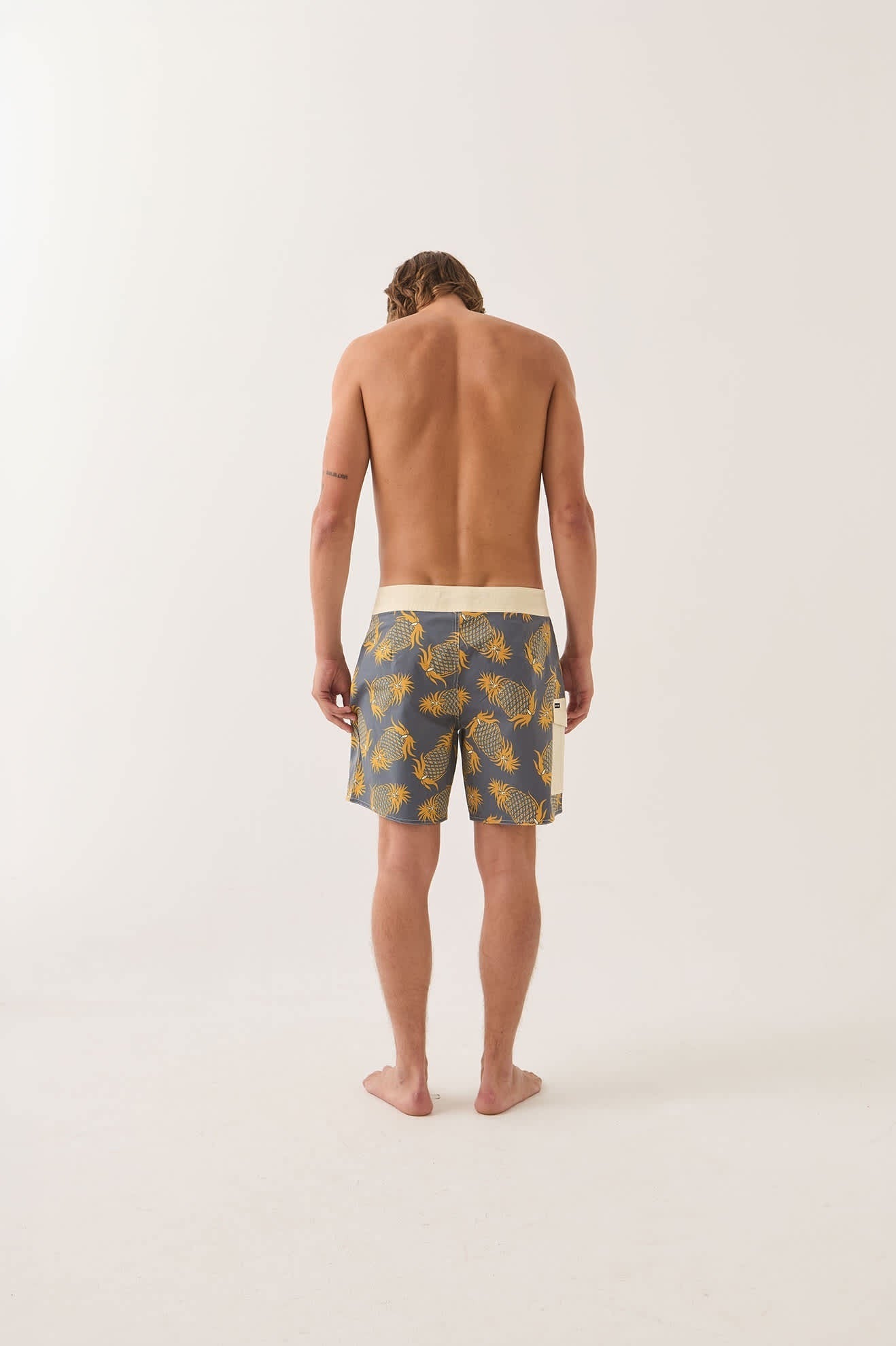 Classic Trunk 17" - Future Grey/Golden Pineapple