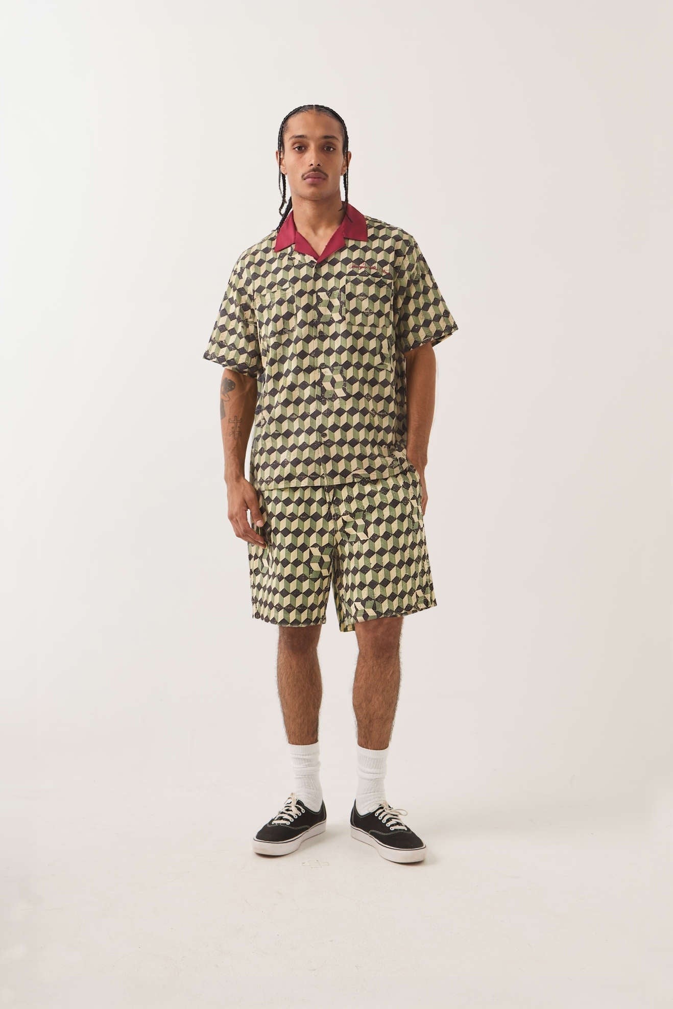 Burger She Wrote Shirt - Black/Green Tile