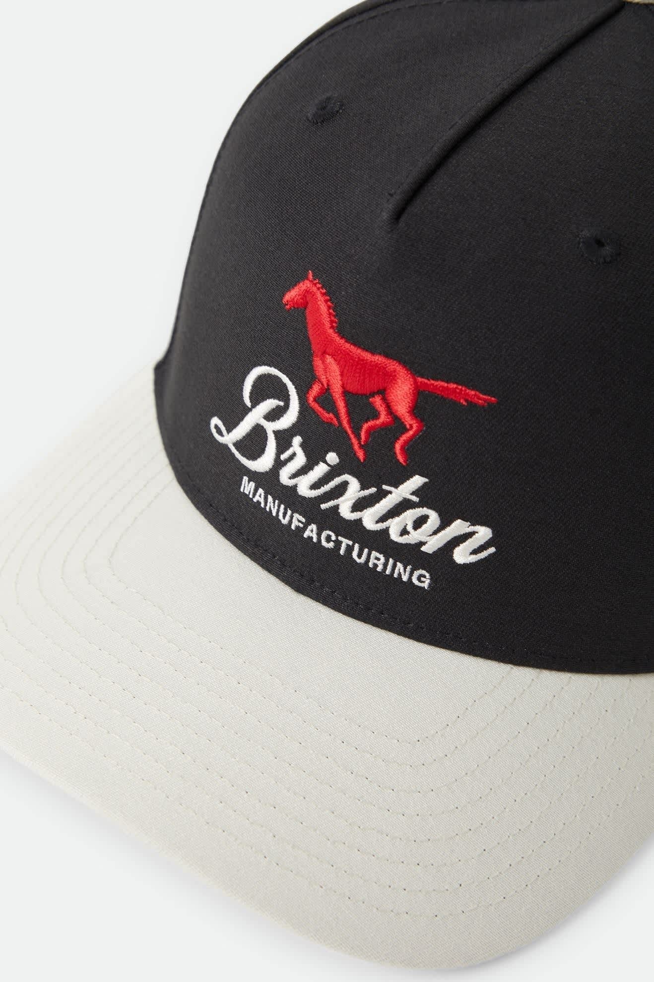 Leisure Snapback - Black/Whitecap
