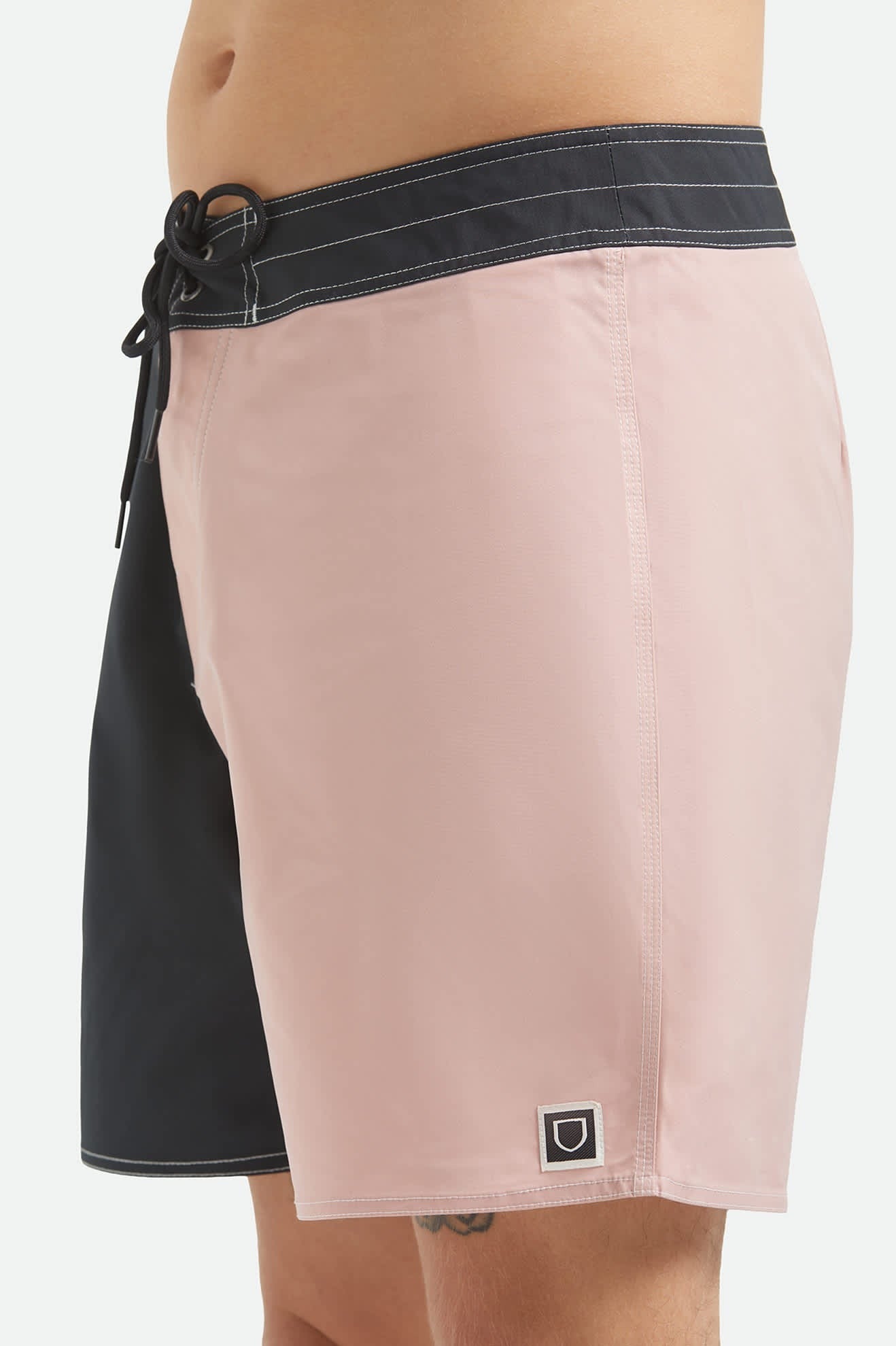 Classic Trunk 17" - Black/Silver Pink