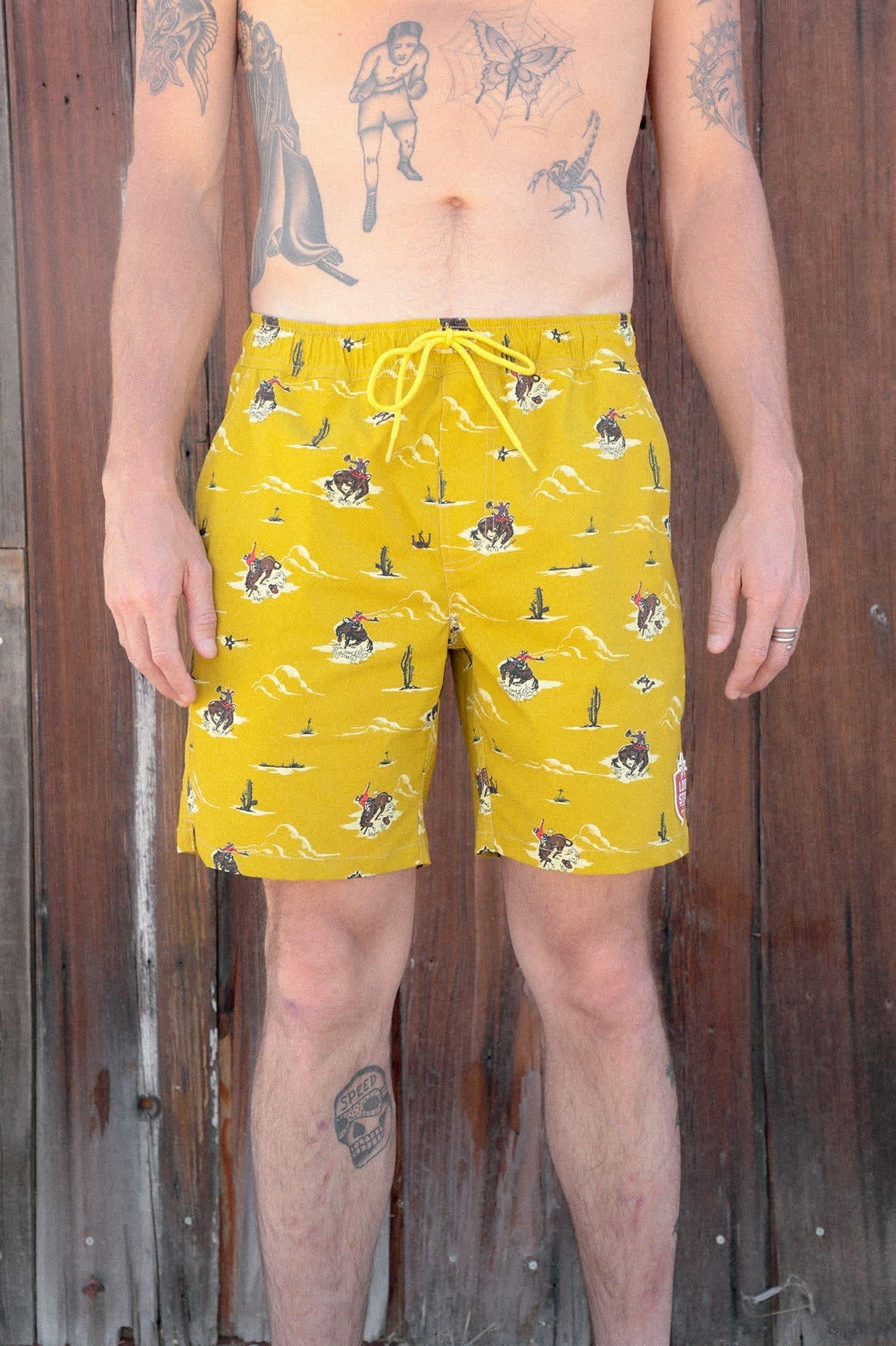 Everyday Stretch Hybrid Short 7" - Texas Gold Lone Star
