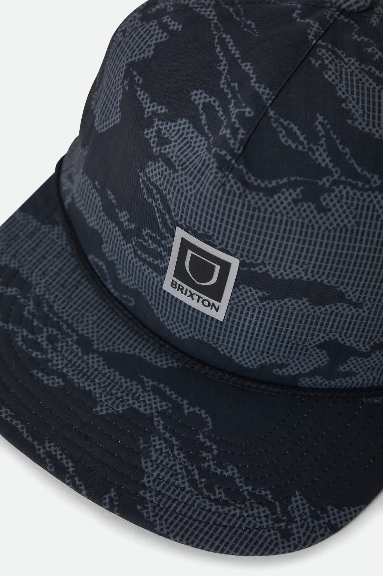 Journey Performance Snapback - Black Tiger Camo