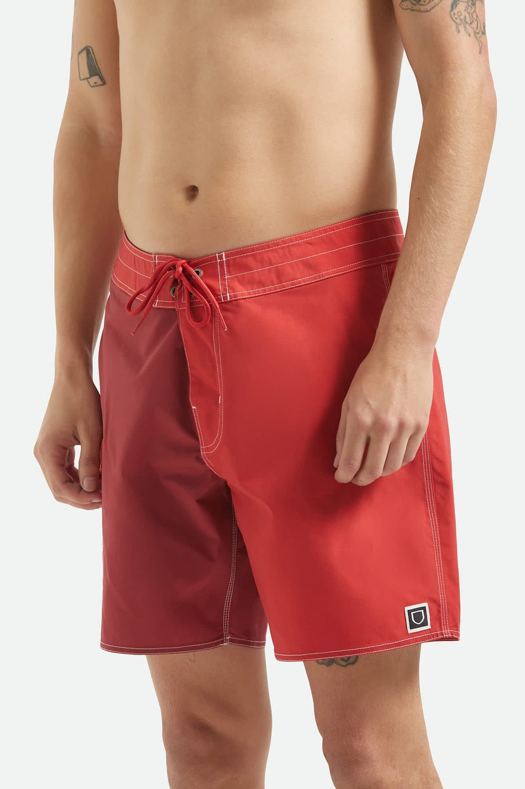 Classic Trunk 17" - Adrenaline Rush/Robust Red