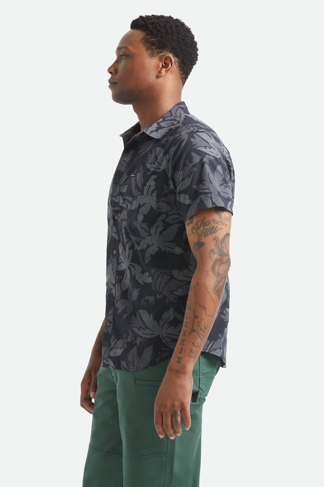 Charter Print Short Sleeve Shirt - Black/Trooper/Future Grey Palm Floral