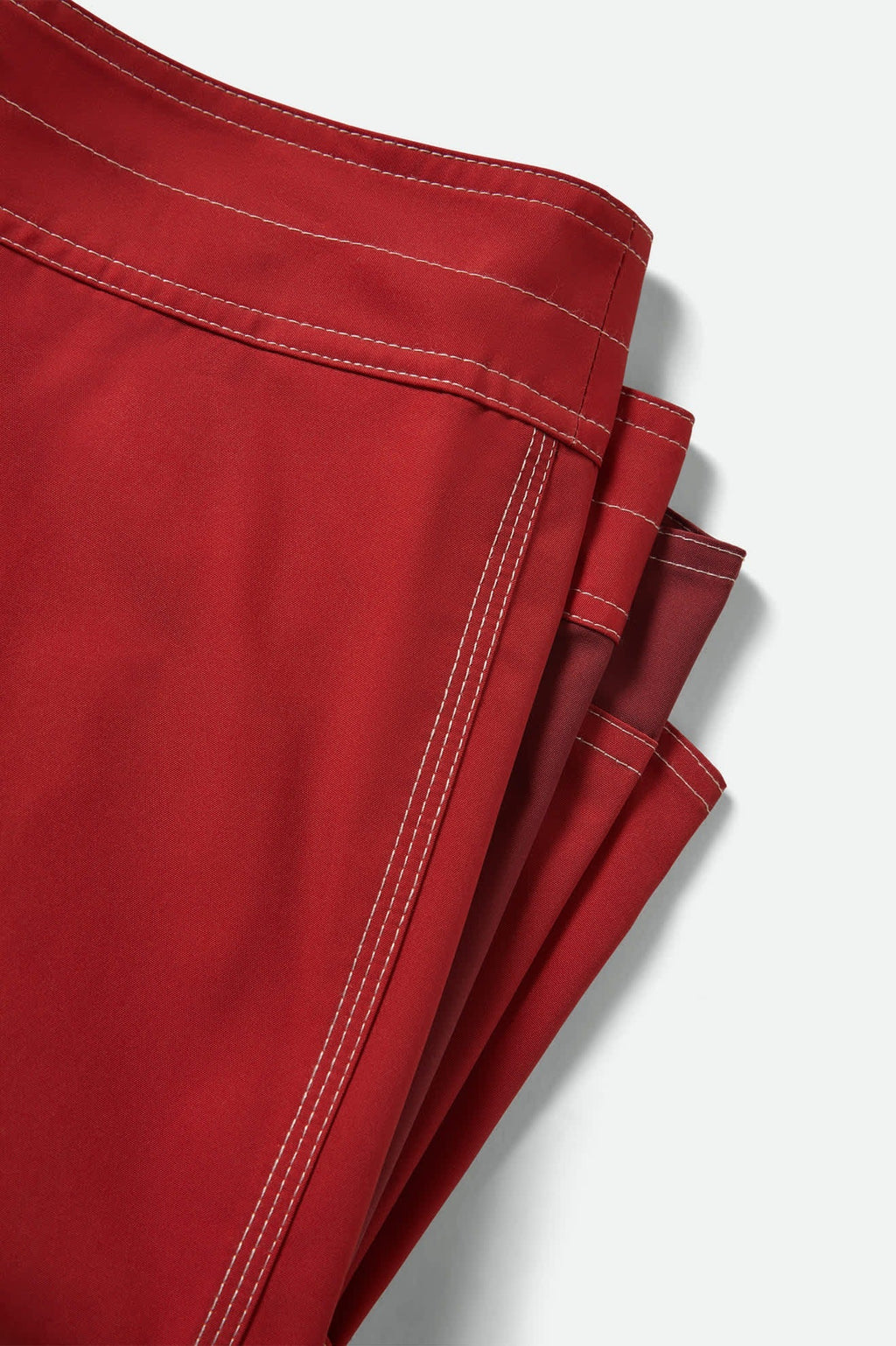 Classic Trunk 17" - Adrenaline Rush/Robust Red