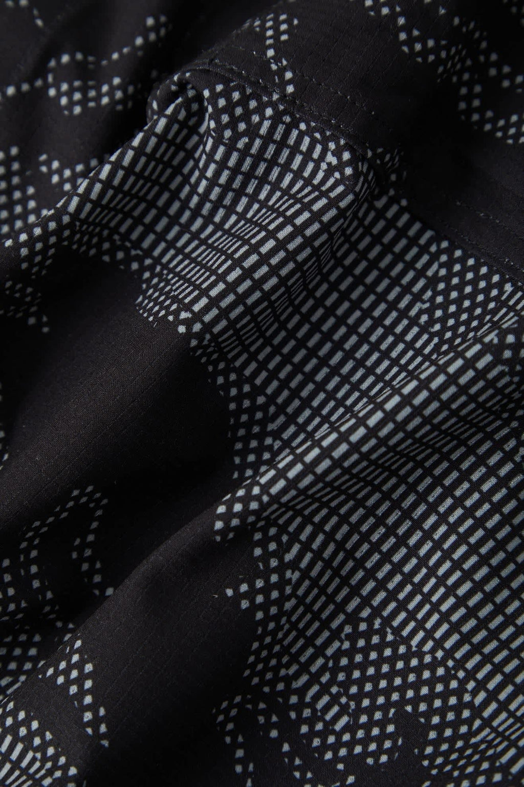 Journey Lightweight Shirt - Black Camo