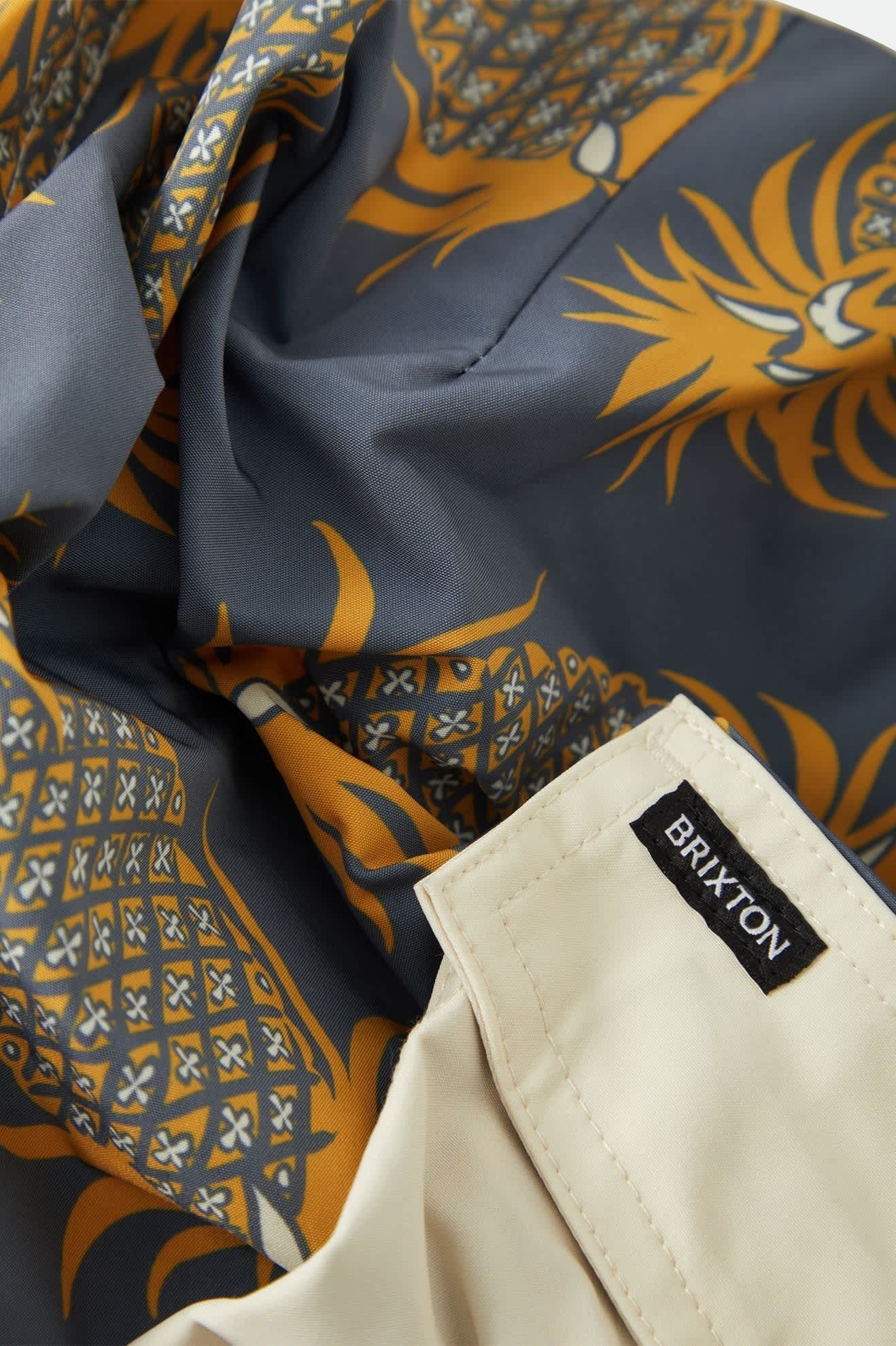 Classic Trunk 17" - Future Grey/Golden Pineapple