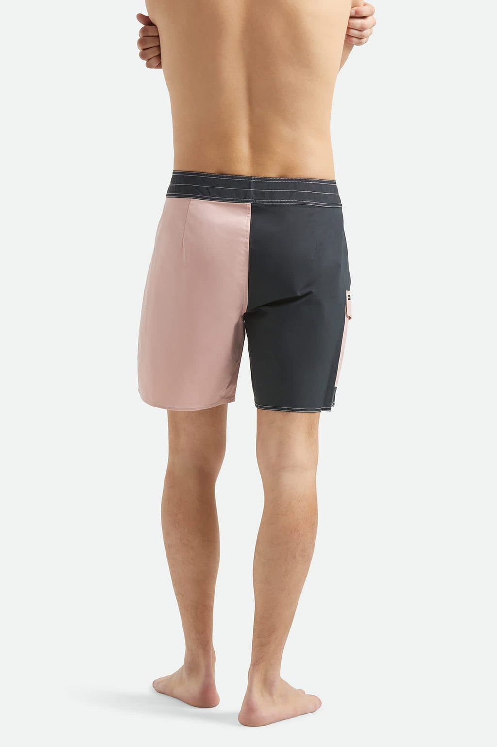 Classic Trunk 17" - Black/Silver Pink