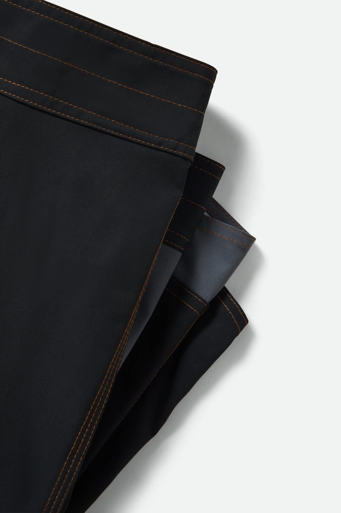 Classic Trunk 17" - Black/Future Grey