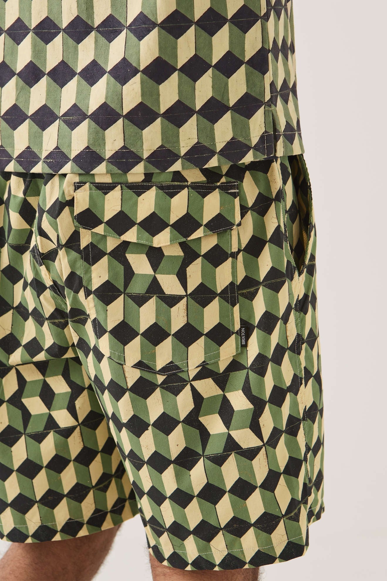Burger She Wrote Hybrid Short - Black/Green Tile