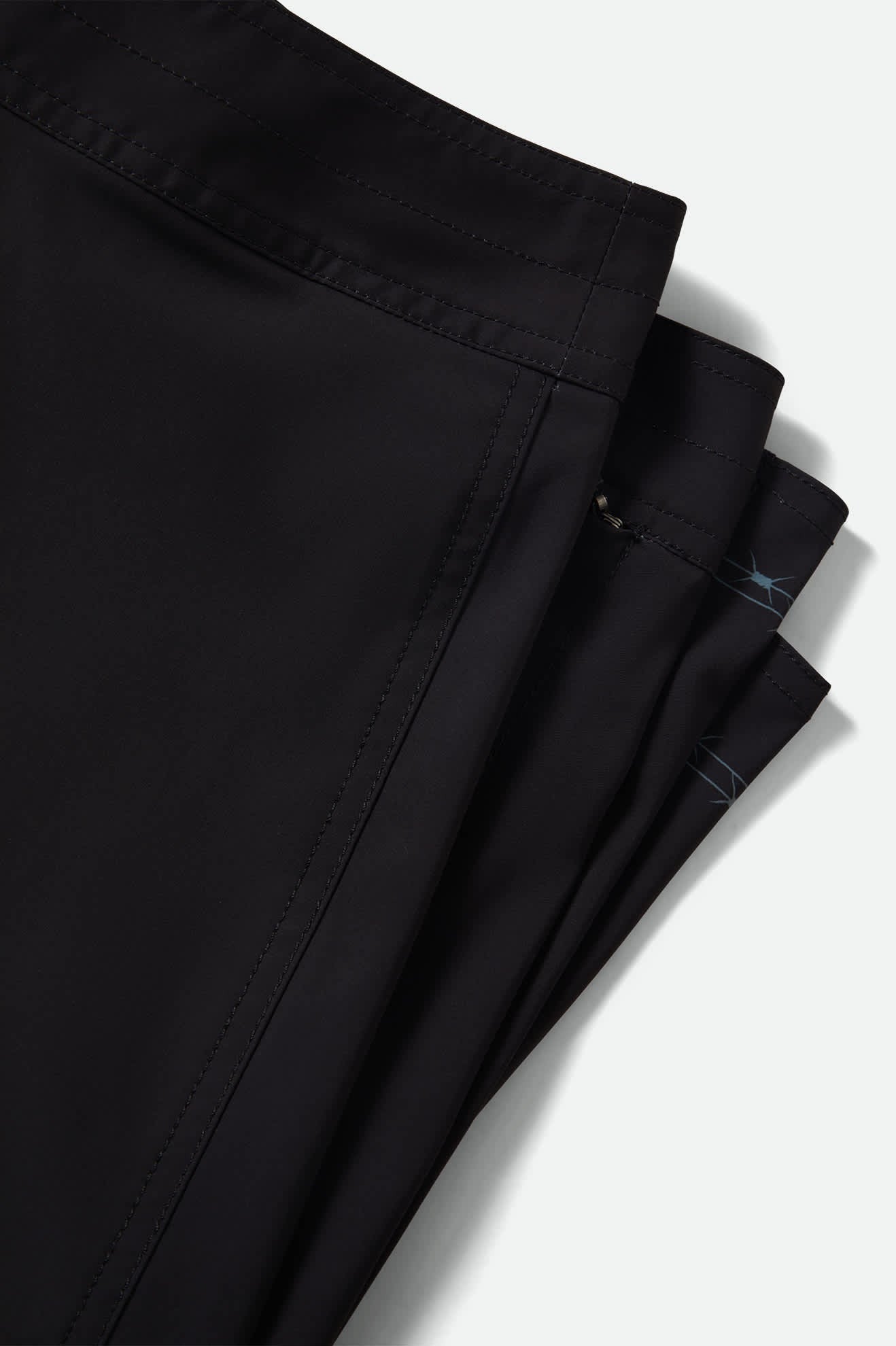 Blitz Boardshort 21" - Black Masks