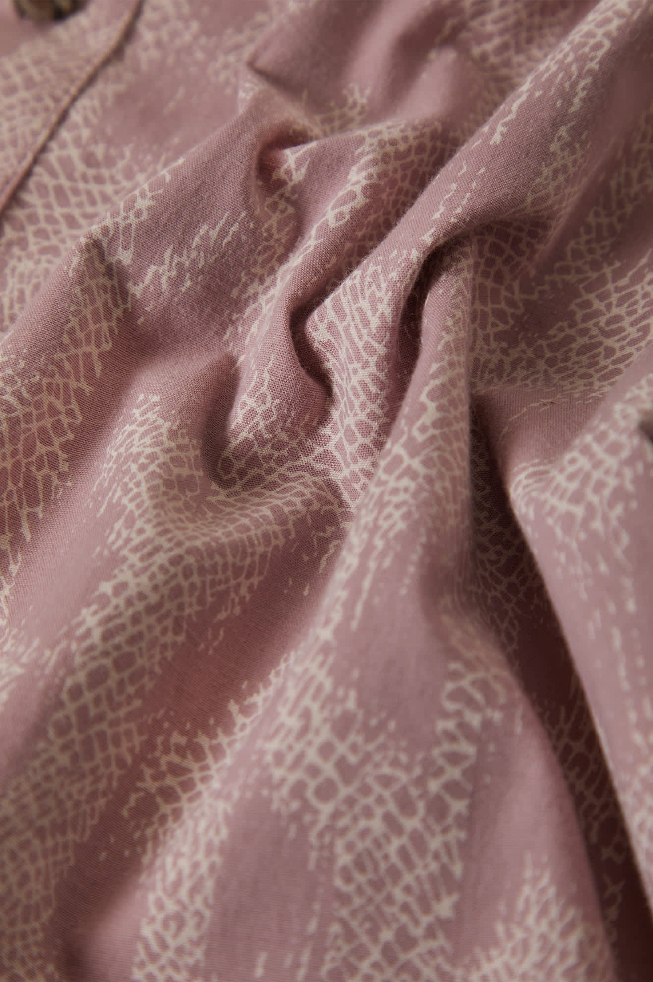 Charter Print Short Sleeve Shirt - Dark Pink/Silver Crackle Paint