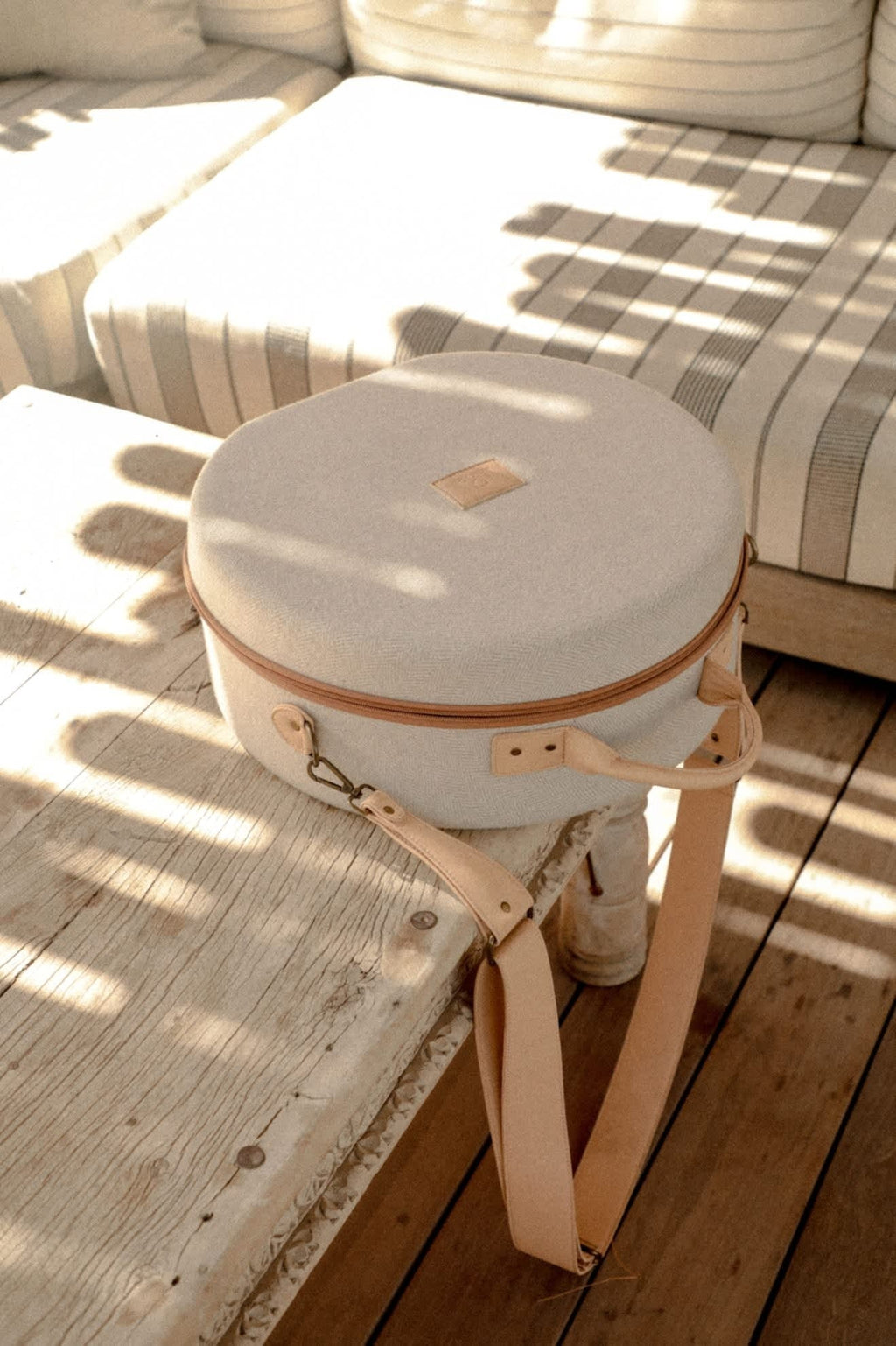 Done Proper Fedora Travel Case - Cream/Beige