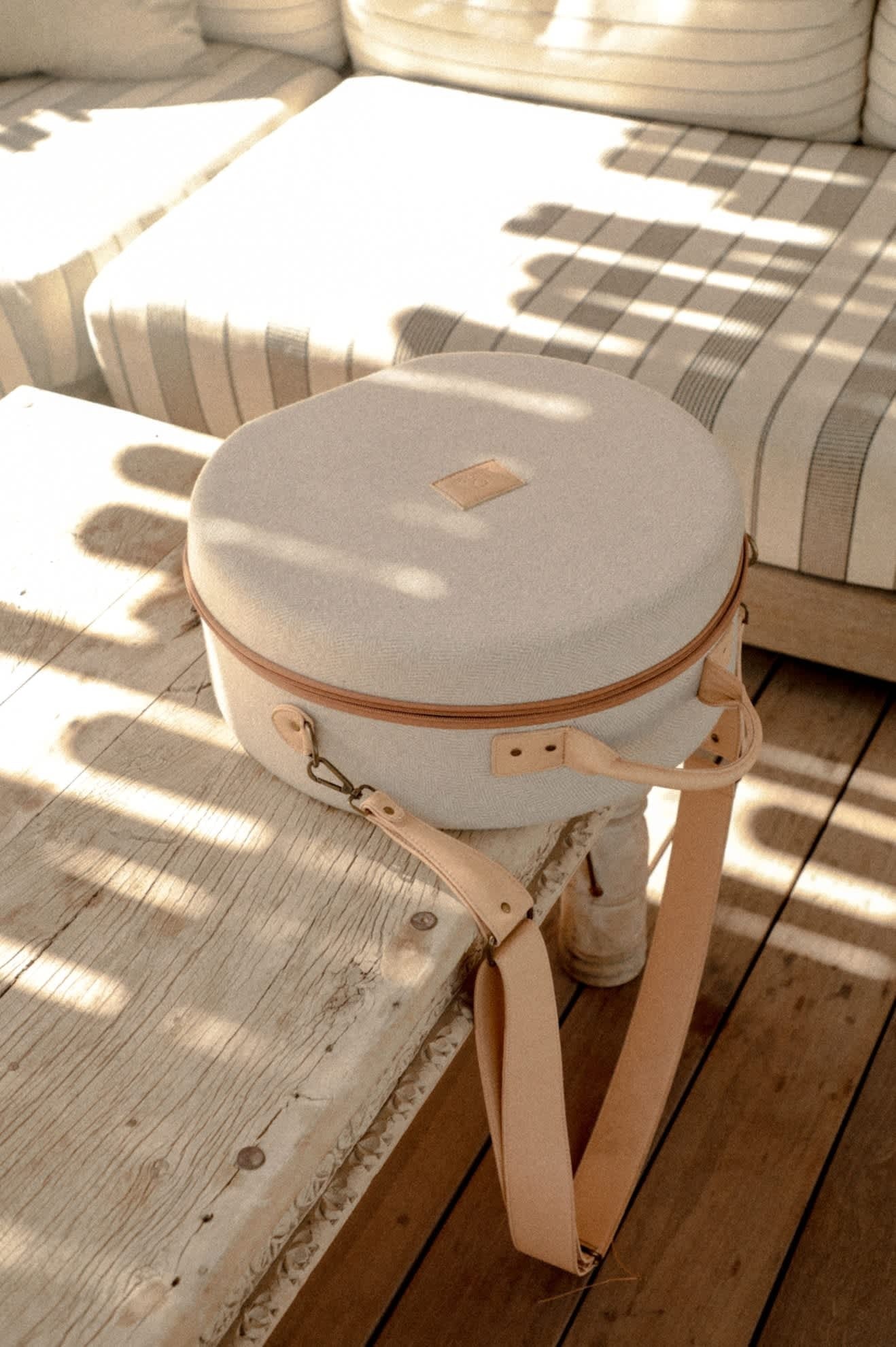 Done Proper Fedora Travel Case - Cream/Beige