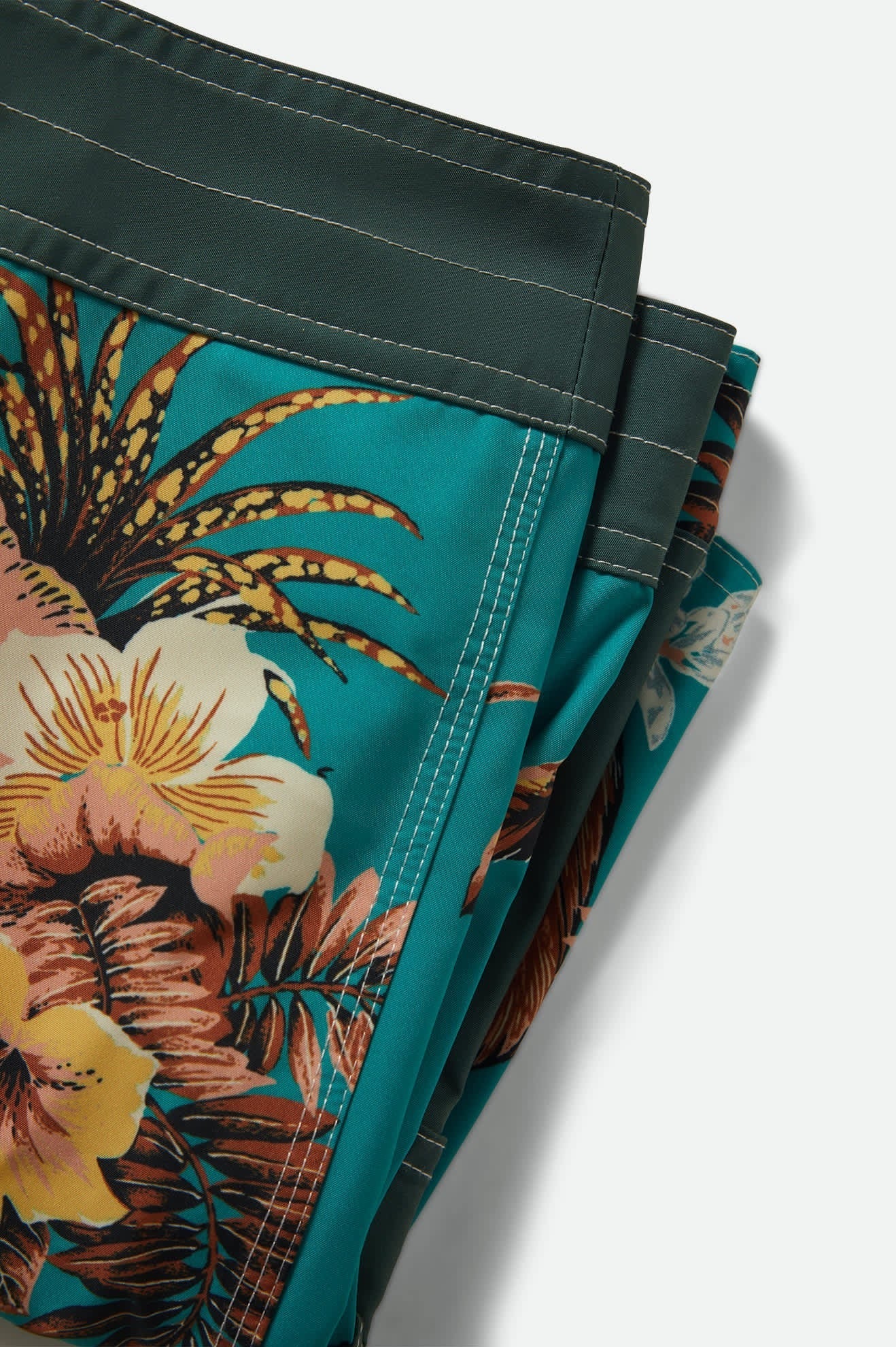 Classic Trunk 17" - Primal Green/Floral