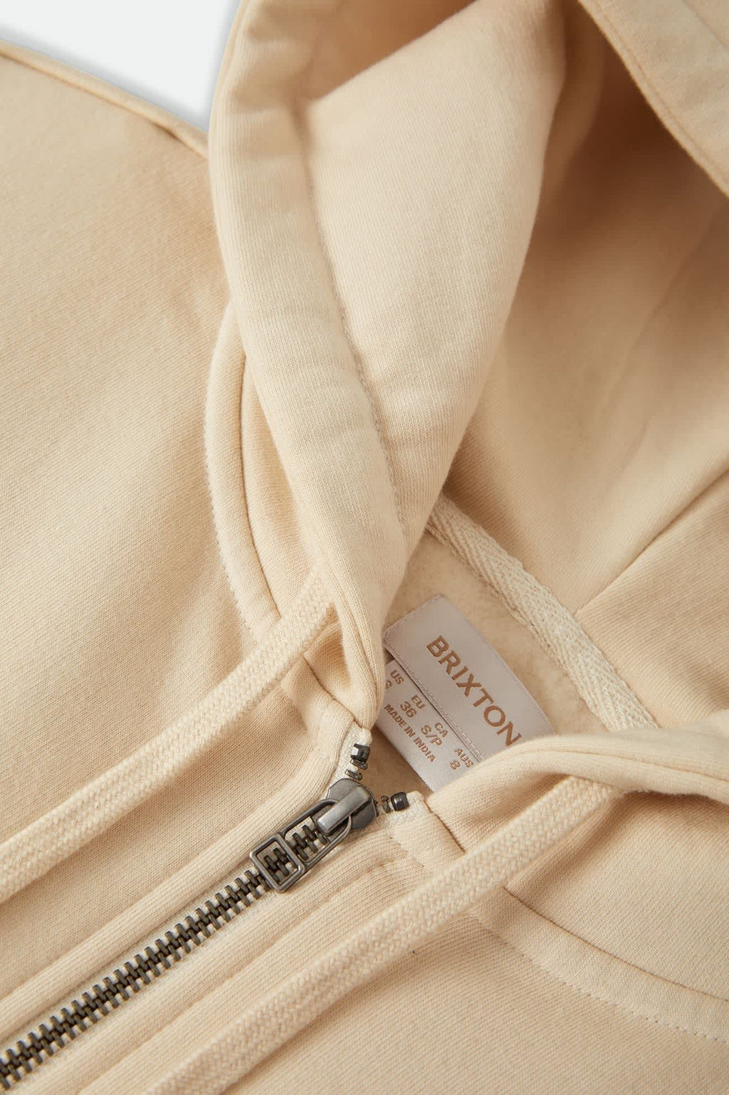Kissing Hearts Zip Hood - Whitecap