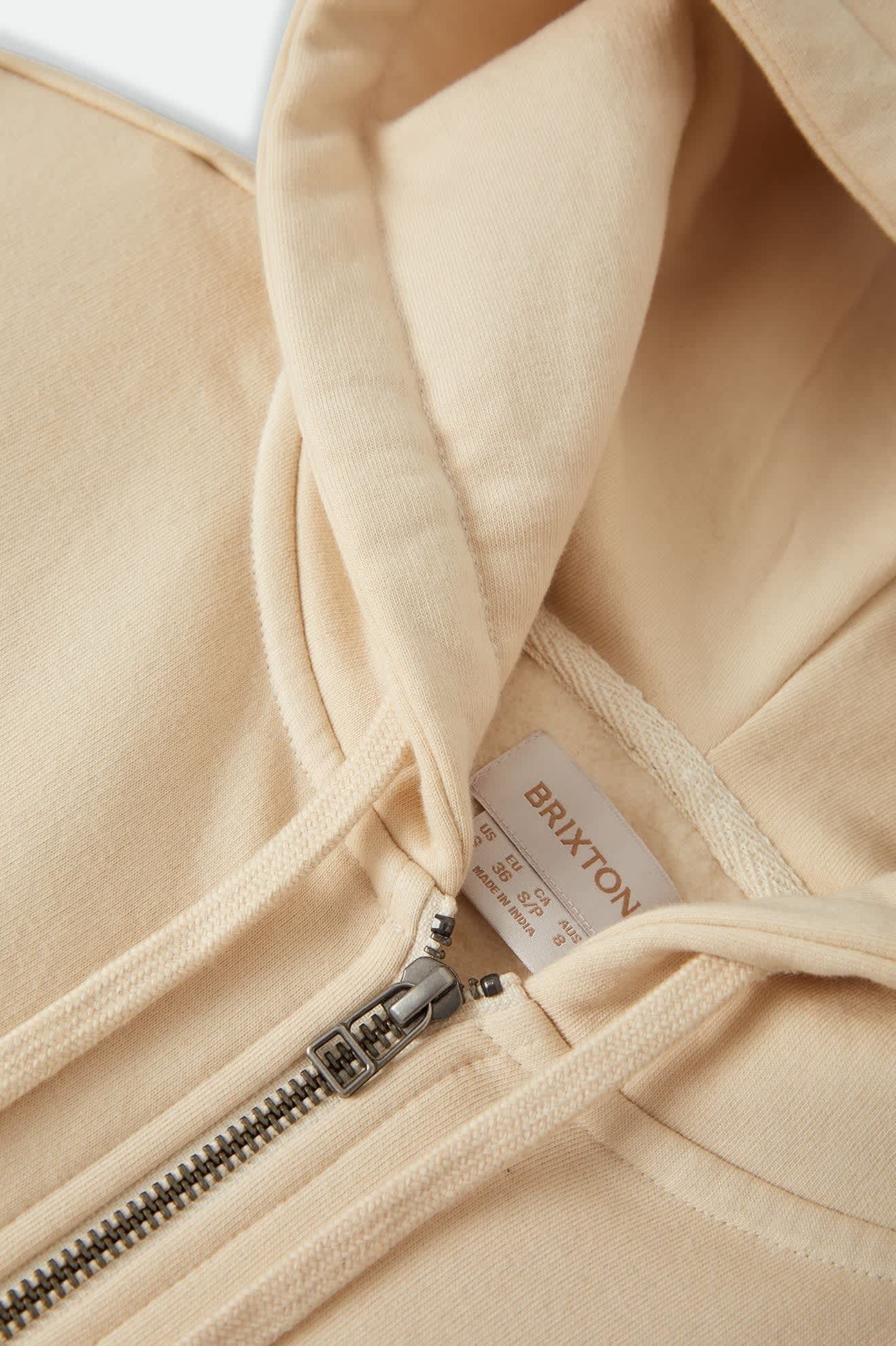 Kissing Hearts Zip Hood - Whitecap