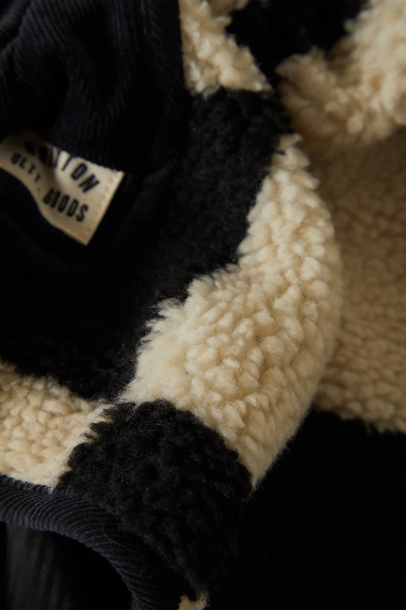 Women's Delilah Sherpa Jacket - Black/Natural Finish Line Checker