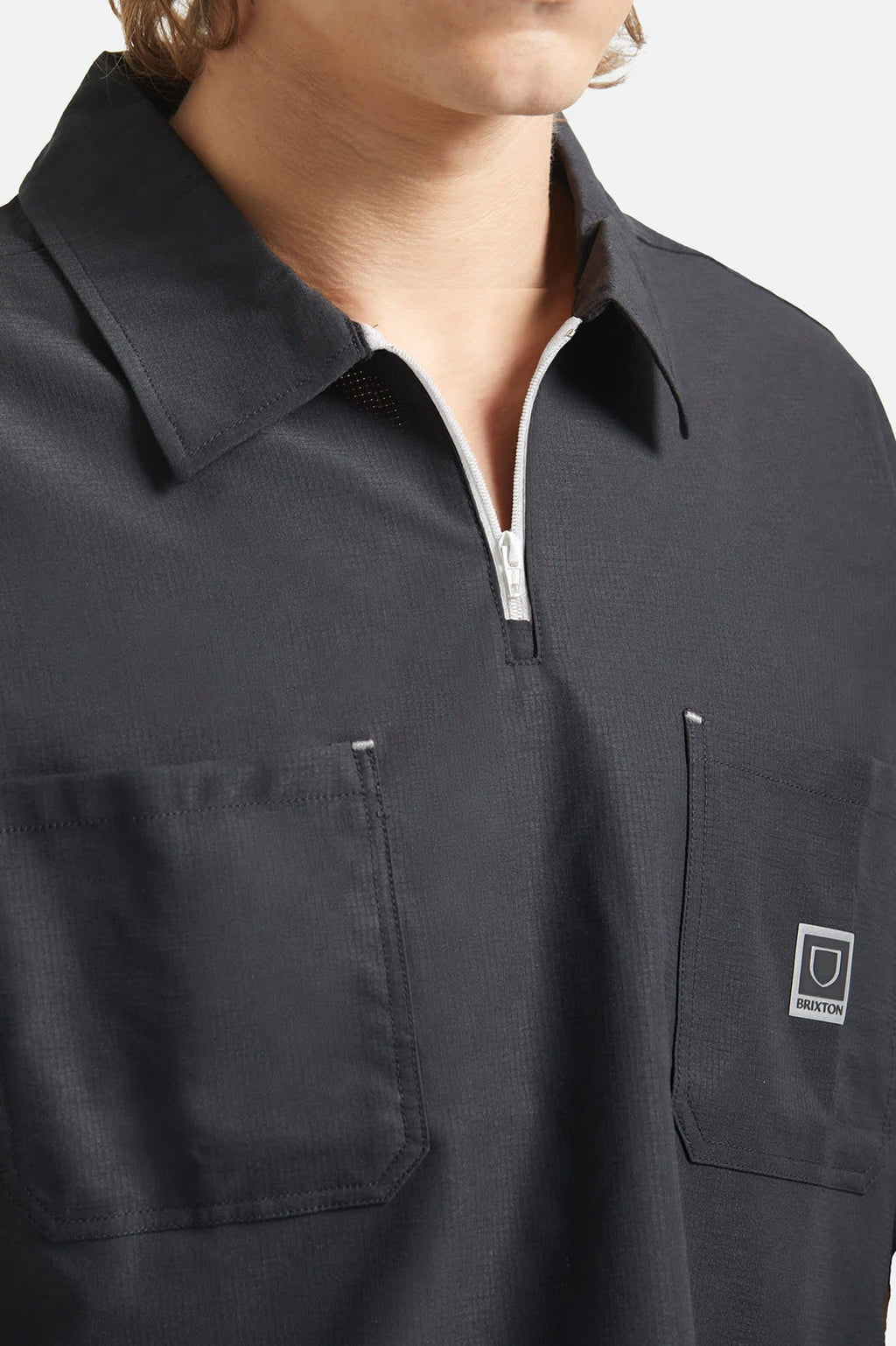 Journey Lightweight 1/2 Zip Cropped Short Sleeve Shirt - Black