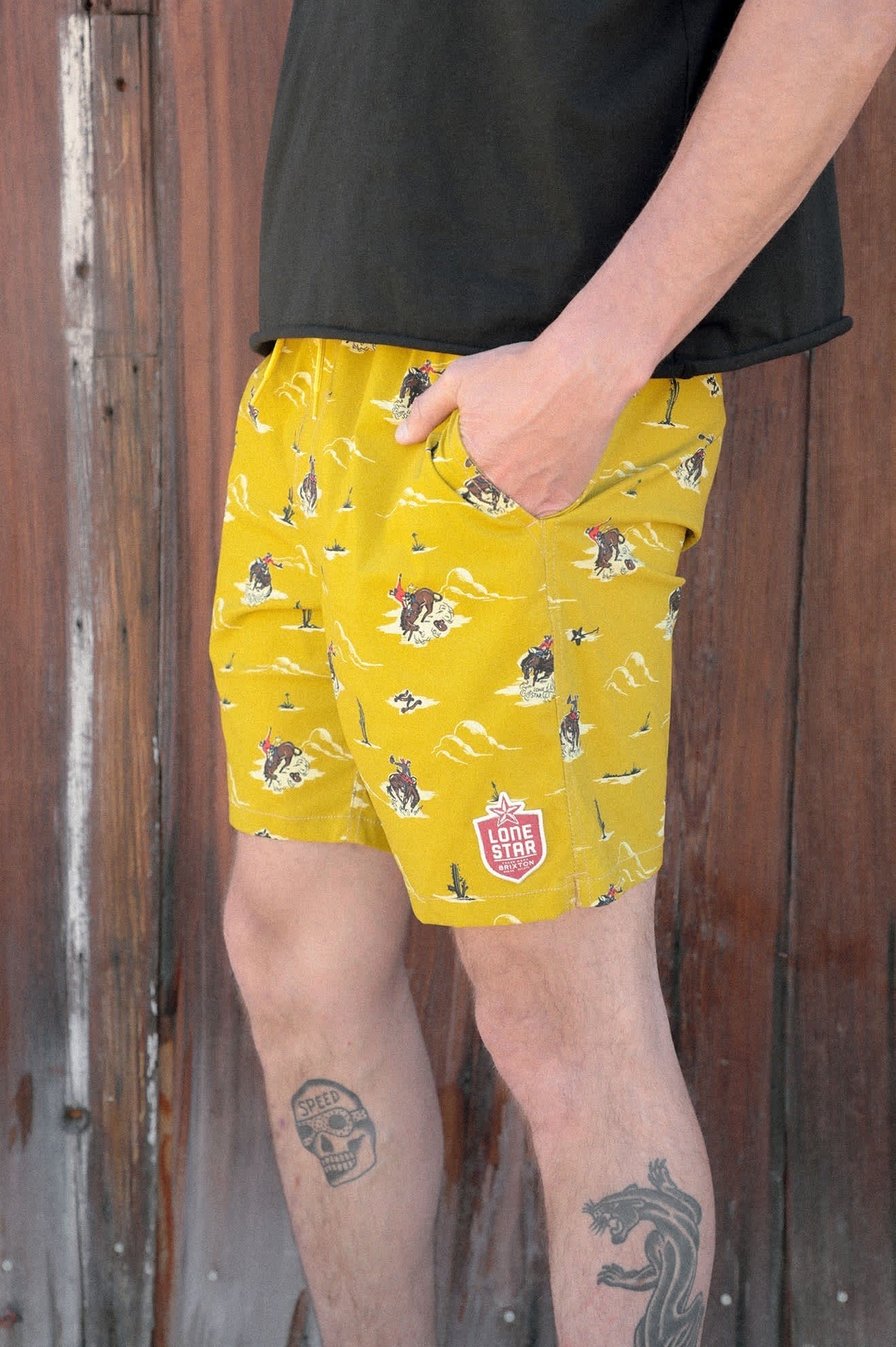 Everyday Stretch Hybrid Short 7" - Texas Gold Lone Star