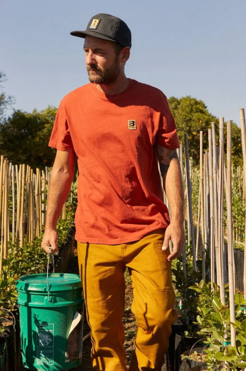 barn red builders s s standard tee